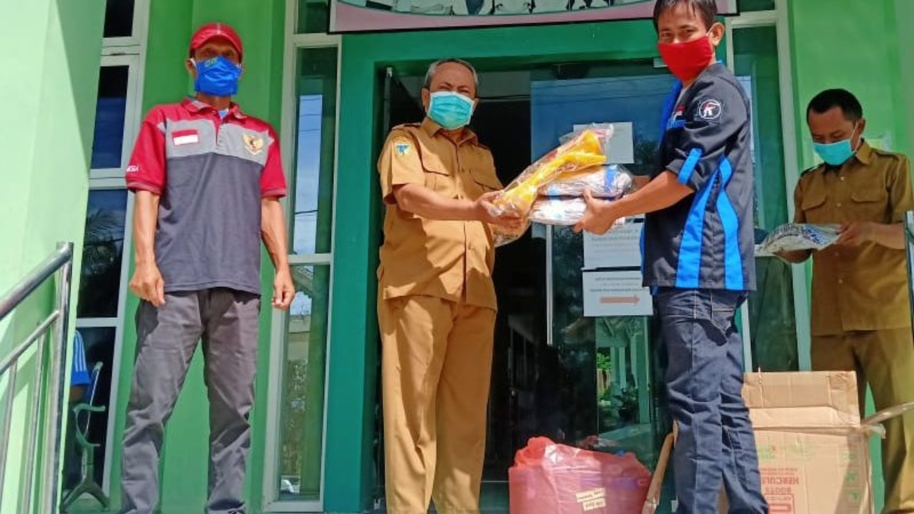 Ekonesia dan Sheep Salurkan APD untuk Tim Medis